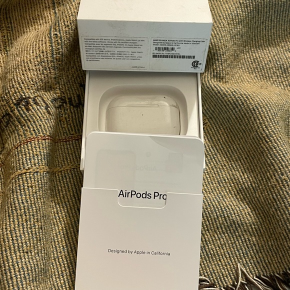 Other - Apple air pod pros.